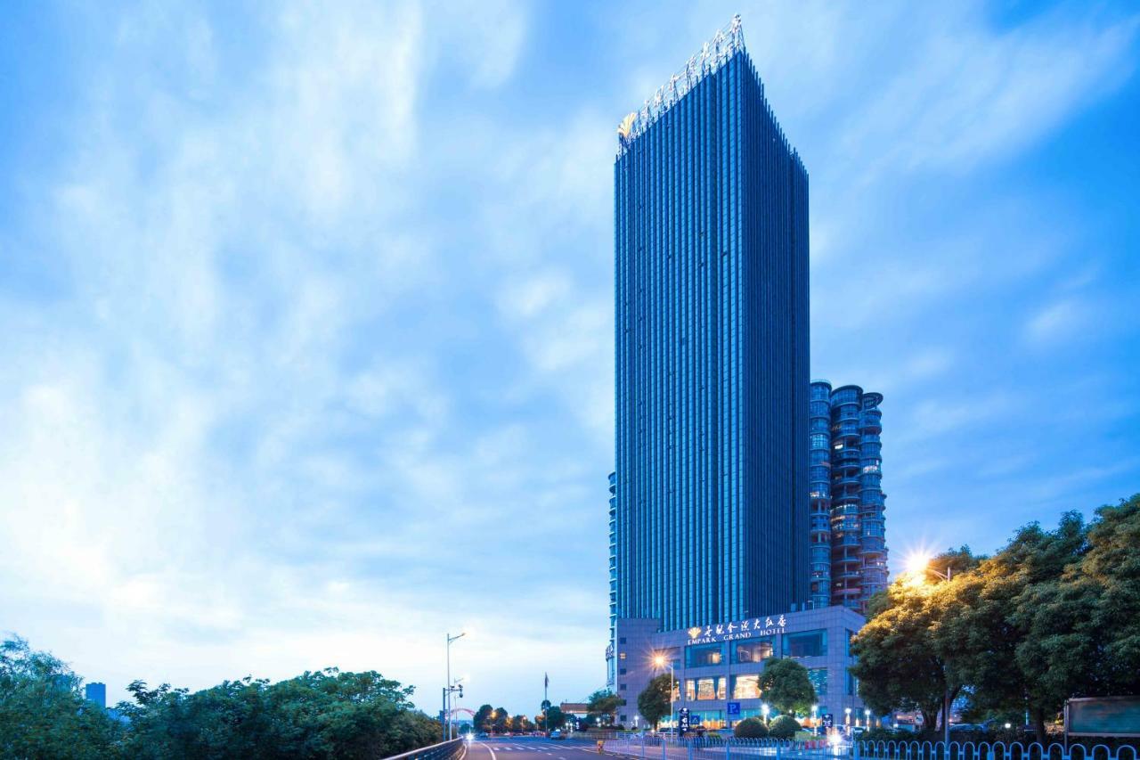 Empark Grand Hotel Changsha Exteriör bild